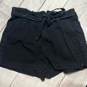 Women American Eagle Black Shorts with Belt Size 10